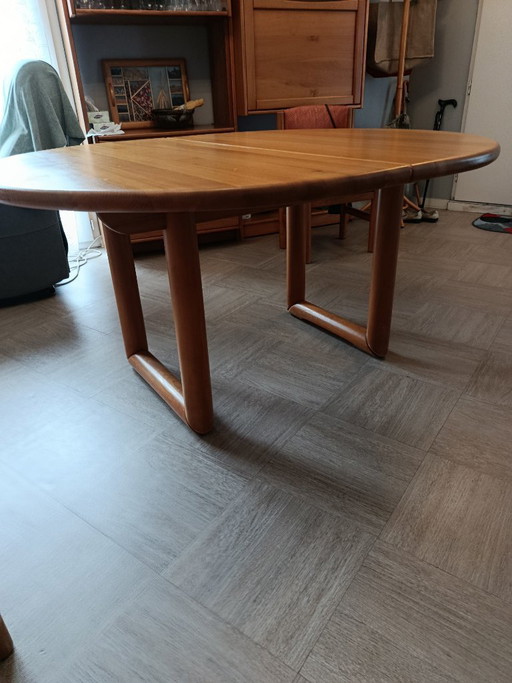 Oval table in solid elm from the Chauvin workshop – eettafels, Wood, Textile