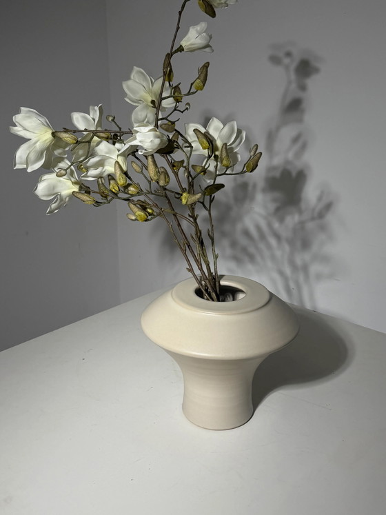 Mobach Ceramic Vase KM175 – Ecru (photo 4 of 5)