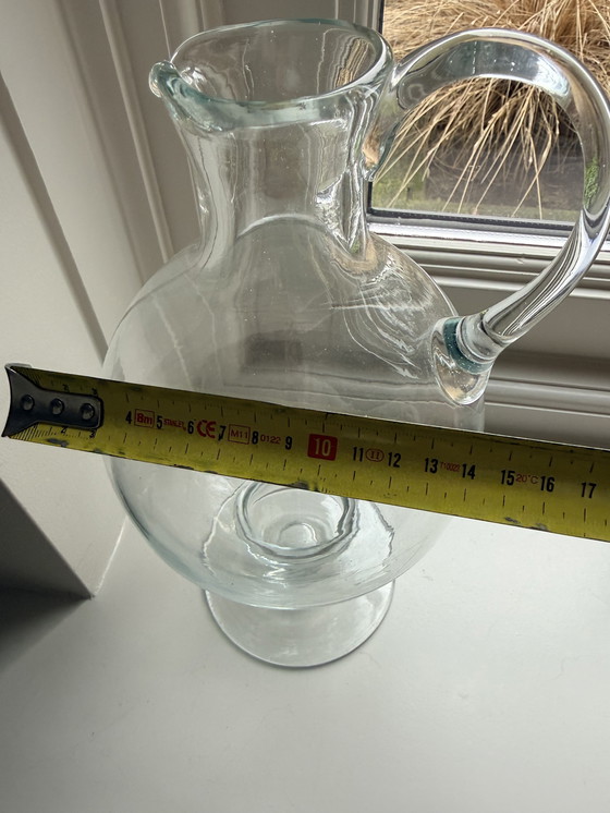 Image 1 of Brocca/vaso alto in vetro spesso, modello classico con orecchio