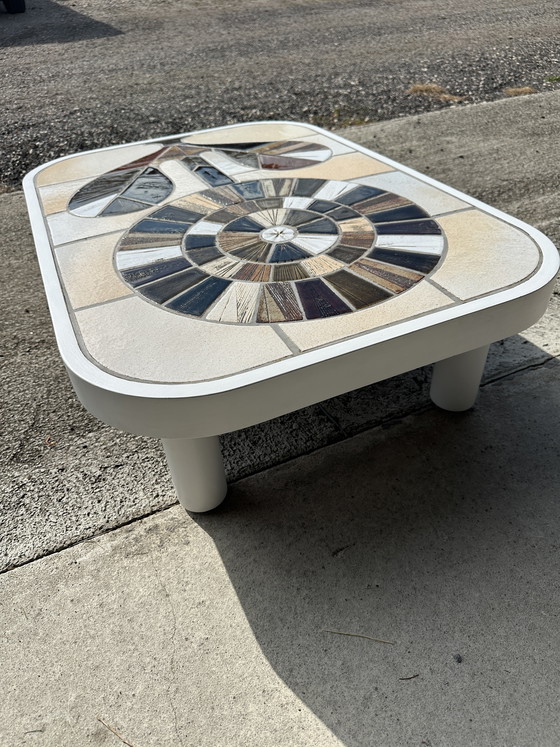 Image 1 of Capron flower table
