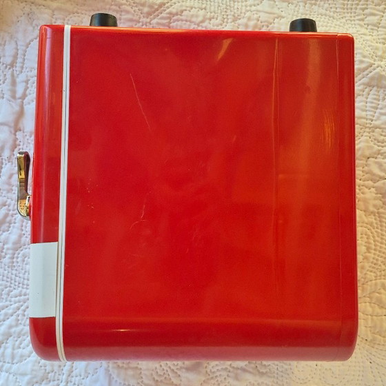 Coca-Cola « Ice Cold » 4-liter Mini-Fridge – Red and White Retro Design – Decorative Objects, Plastic (photo 11 of 14)