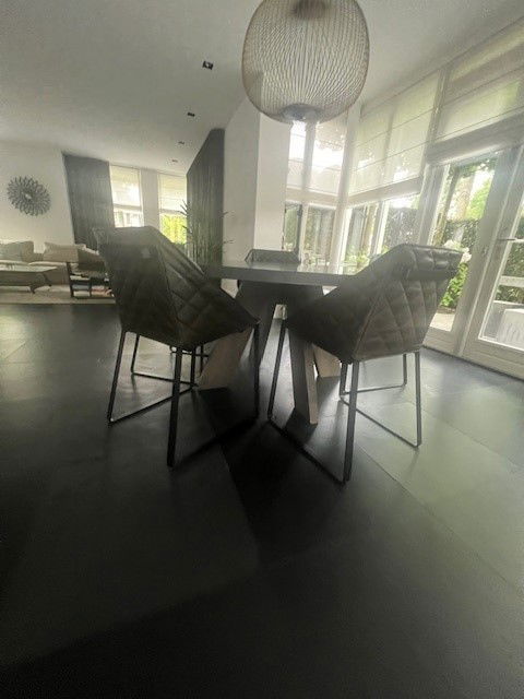 Image 1 of Piet Boon IDS Round Dining Table