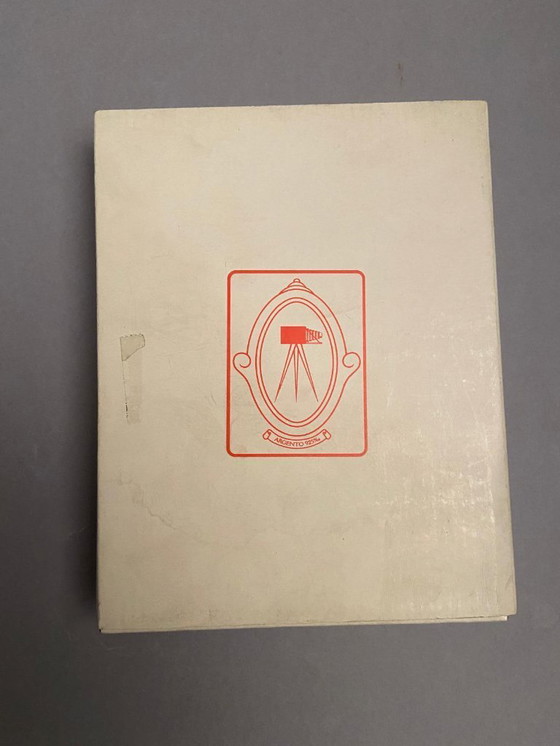 Image 1 of Telefoonboek van 925% zilver en blauw leer met gegraveerd bloemenontwerp