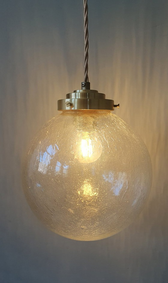 Image 1 of Vintage plafond hanglamp van getextureerd / bubbelglas - Mid Century
