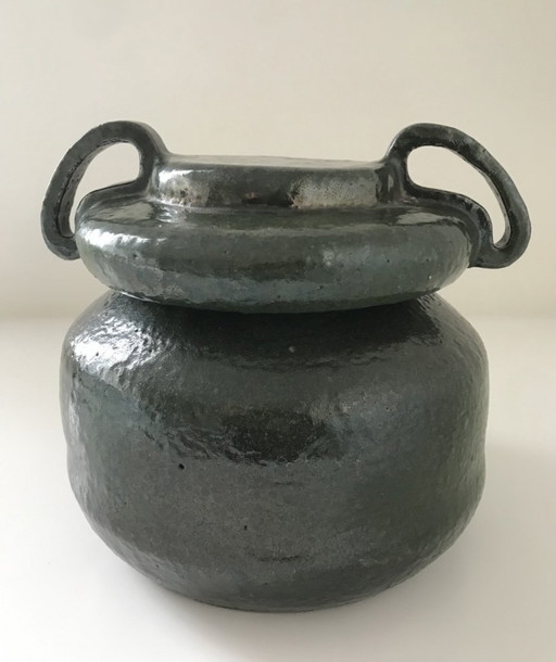 Pot en céramique fait main – émaillé vert foncé