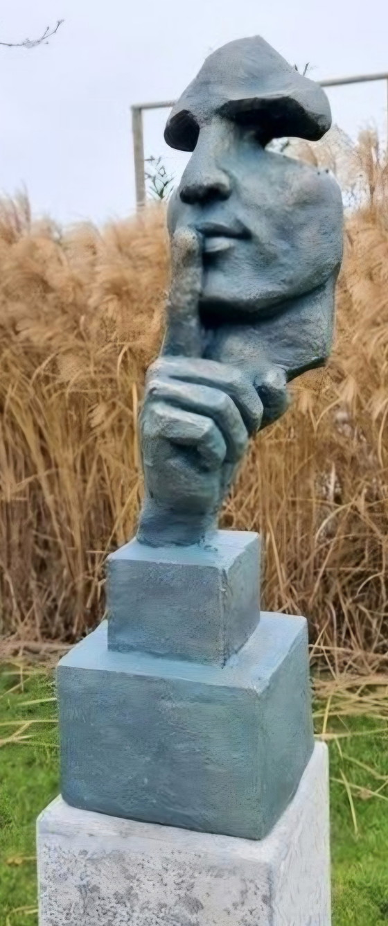 Image 1 of Sculpture Silence polystone 76 cm