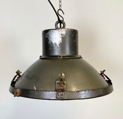 Lampada industriale in alluminio con copertura in vetro, anni '60