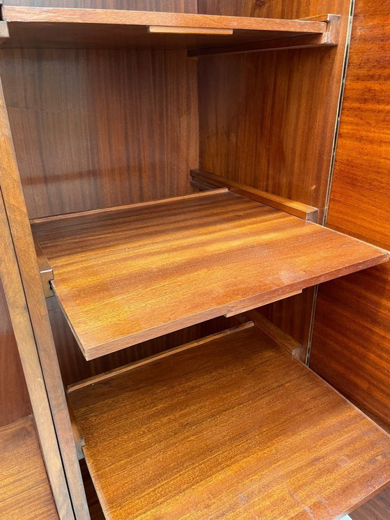 Image 1 of Restaurierter Kleiderschrank aus Nussbaumfurnier mit Art-Déco-Einfluss, 1960er Jahre