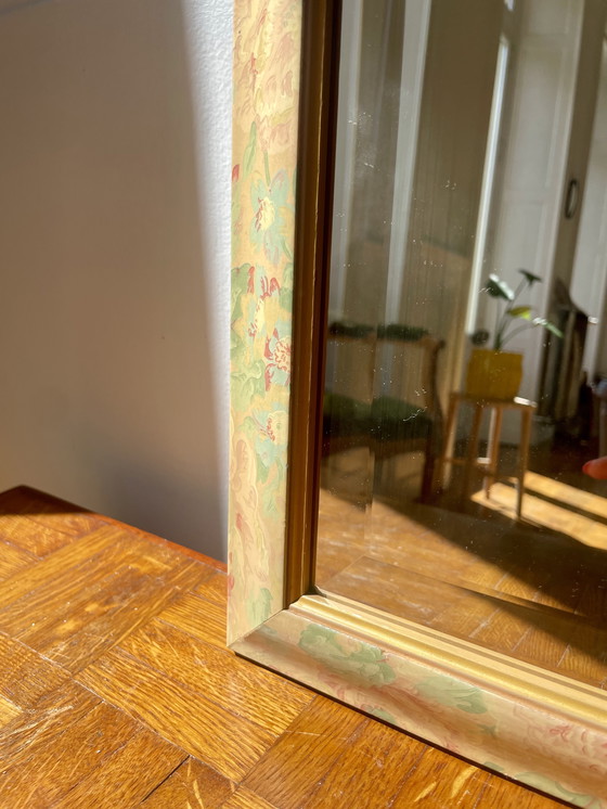 Image 1 of Espejo floral rosa