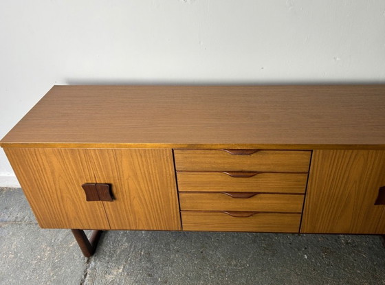 Image 1 of Credenza in laminato stile Mid-Century degli anni '60 di Europa Furniture