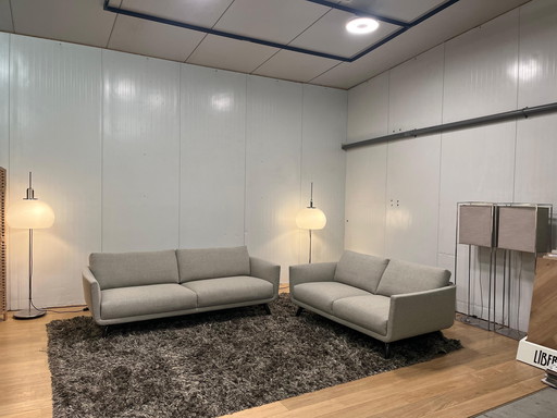 NUEVO ESTADO Conjunto - 2x Diseño en Stock Byen Gris Claro