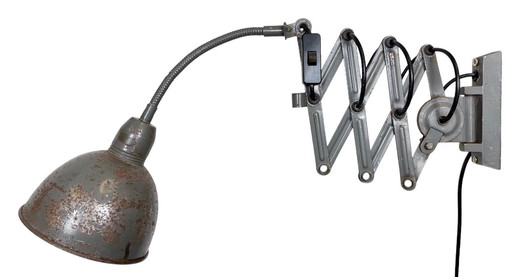 Lámpara de pared industrial gris tipo tijera de Elektroinstala, década de 1960