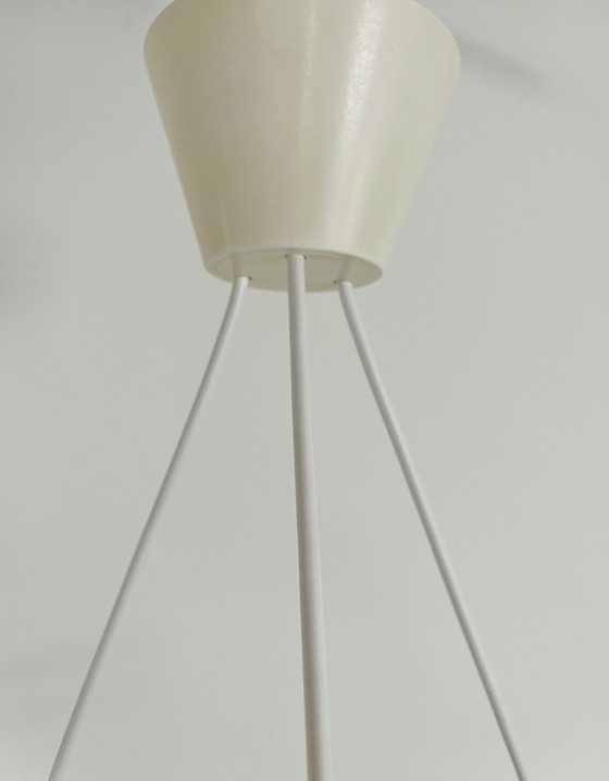 Image 1 of Louis Kalff - Philips - Calici opalini e pendente boomerang in teak