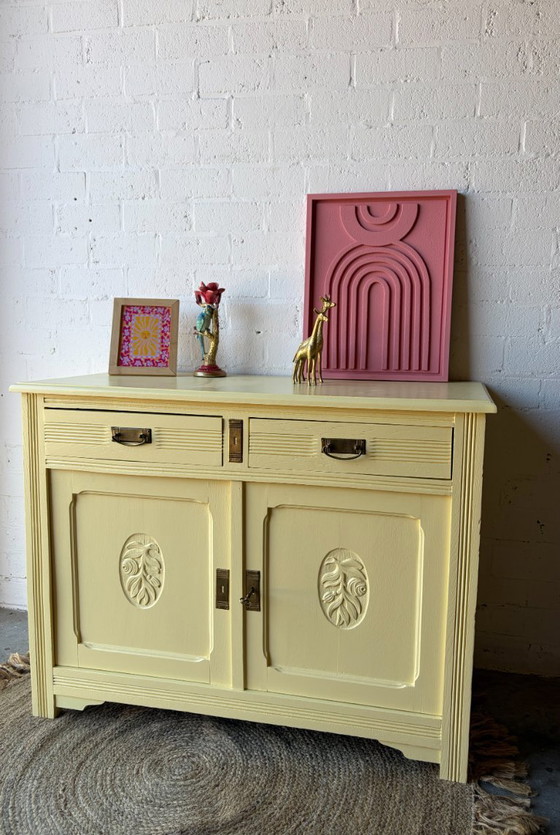Commode ancienne vintage relookée jaune beurre – Buffet bas, Wood (photo 5 of 16)