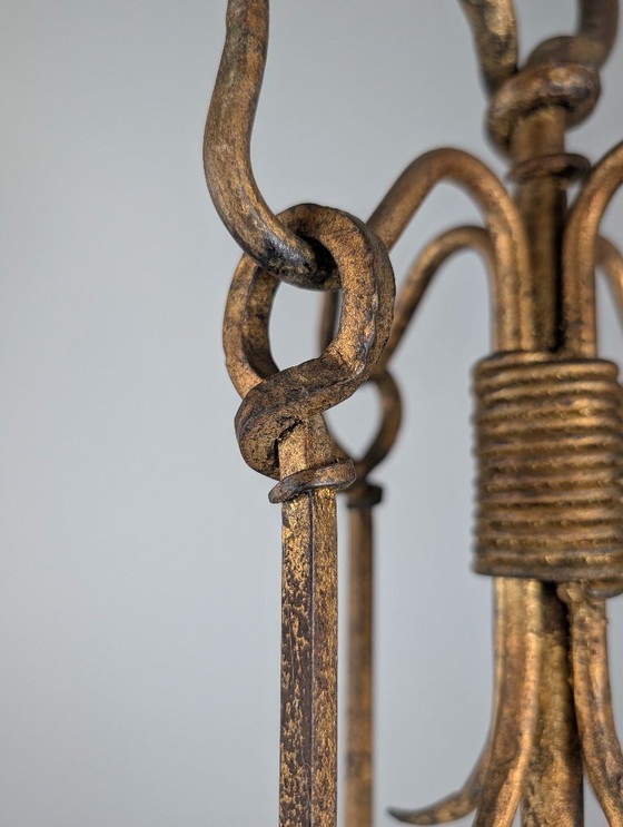 Image 1 of Juego de herramientas para chimenea de hierro forjado dorado con diseño escultórico, década de 1960