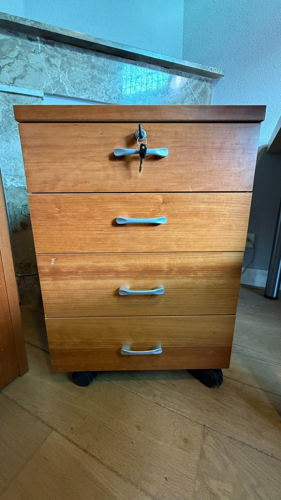 Image 1 of Arredamento completo dell'ufficio (domestico)