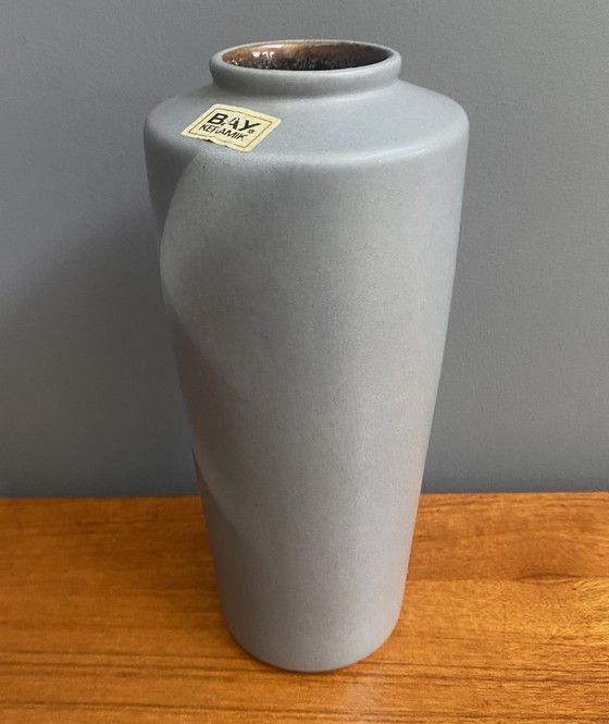 Image 1 of Modernist Vase by Bay  model 690 25 1970s WGP 