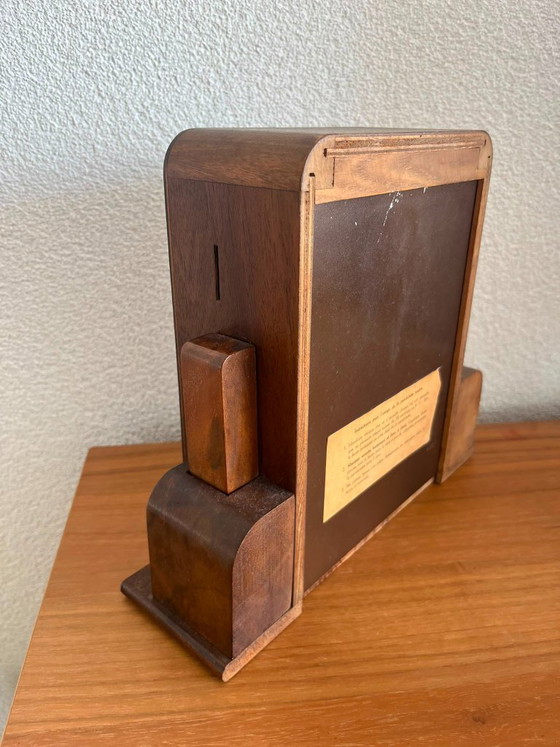 Image 1 of Tirelire-horloge Art Déco Zenith – Pendule de cheminée suisse en bois – Années 1930