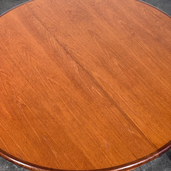 G-Plan Round Extendable Teak Dining Table, 1960s – Wood (photo 19 of 20)