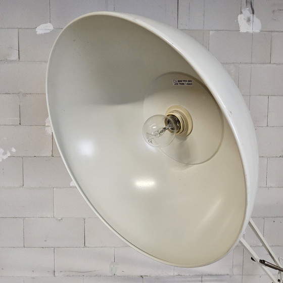 Image 1 of Grande lampada da terra bianca regolabile in metallo vintage industriale
