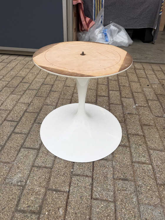 Image 1 of Table basse haute tulipe vintage Knoll, Eero Saarinen
