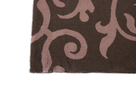 Image 1 of Elegancia