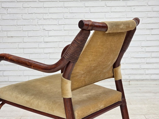 Image 1 of Jaren 80, een paar Scandinavische fauteuils, meubelbekleding van velours en bamboe.
