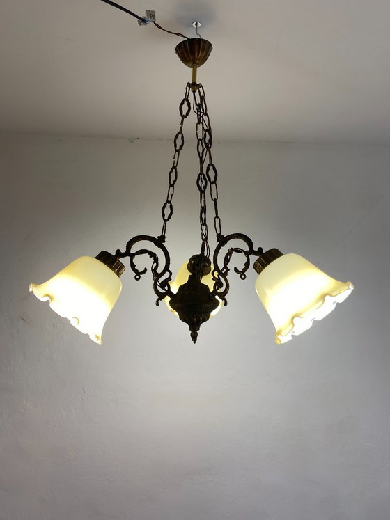 Vintage Joegoslavische kroonluchter met 3 lampen en opaalglas, jaren 60-70. – Metal (photo 6 of 11)