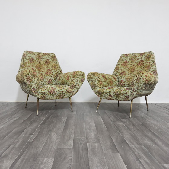 Image 1 of Gigi Radice para Minotti Par de sillones del modernismo de mediados de siglo de la década de 1950