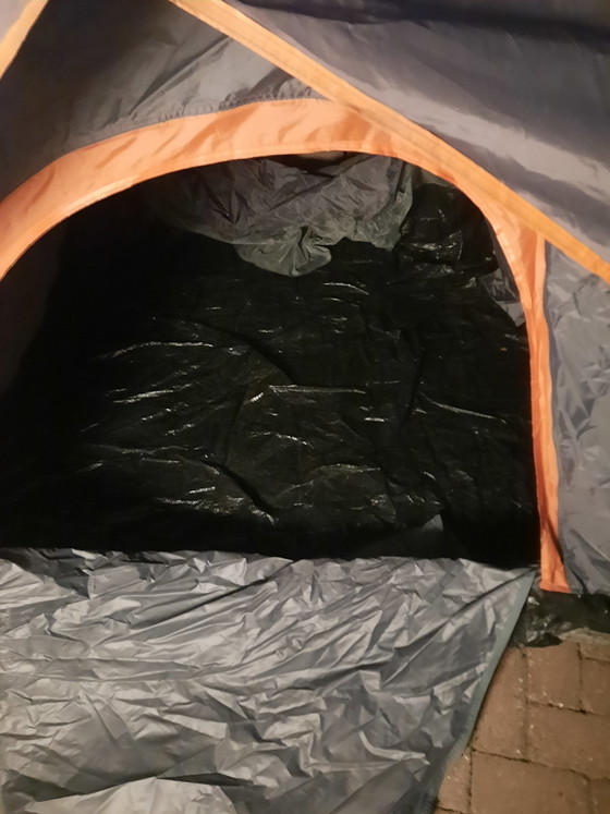 Image 1 of Nieuwe tent nooit gebruikt is overbodig 