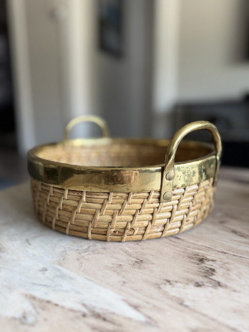 Schale aus Rattan und Messing im Stil von Gabriella Crespi, Italien 1960-1970 (26,5 cm)