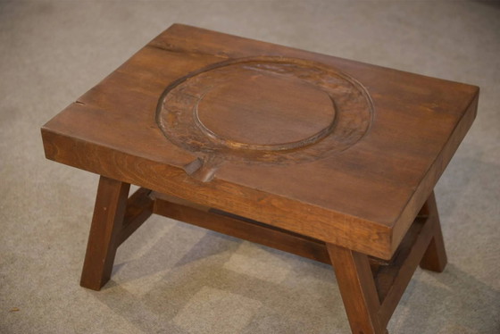 Brutalist coffee table in elm from the 1950s. – Wood (photo 9 of 12)