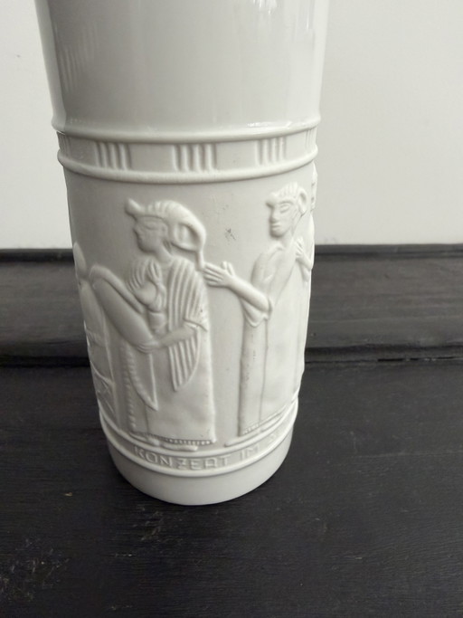 Special KPM Bavaria porcelain vase – “Konzert Im Alten Ägypten” – relief (model 1092/21) – vazen (photo 2 of 10)