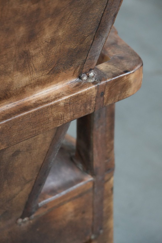 Image 1 of Unieke antieke schapenleren stoel/ armchair met een bijzonder Noord-Afrikaans design