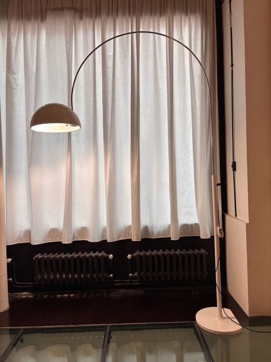 Coupé Ad Arco Floor Light by Joe Colombo for Oluce White Chrome Vintage Design, Metal, Modern (photo 2 of 9)