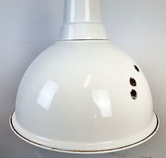 Image 1 of Grande lampada a sospensione industriale in smalto bianco britannico di Benjamin, anni '60