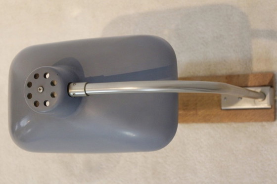 XL Desk Lamp in Steel, Bakelite and Oak-Wood, polished steel, Grey (photo 5 of 8)