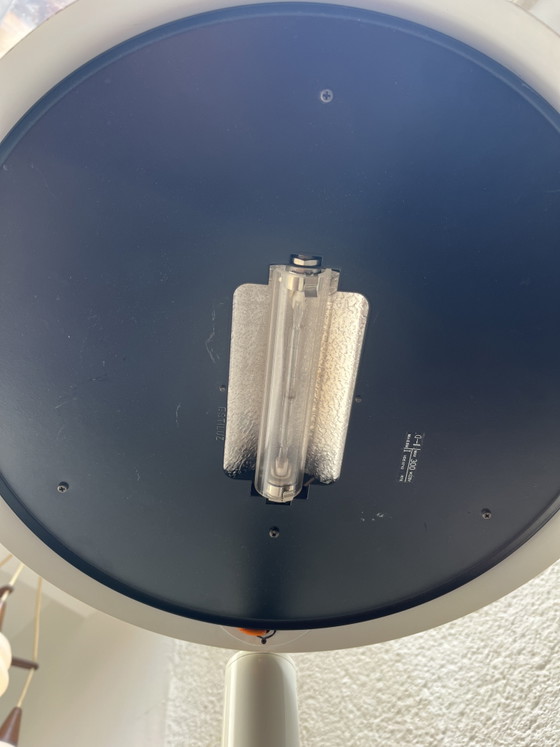 Schreibtischlampe aus weißem Metall, 1980er Jahre – Tischlampen (photo 4 of 10)