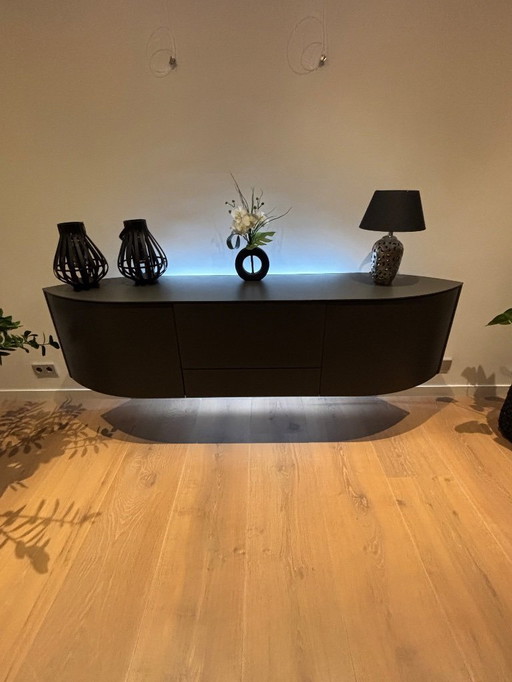 Hülsta Navis lowboard