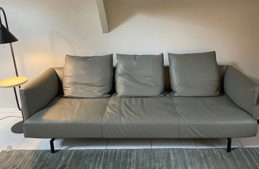 Panca Muud di Walter Knoll