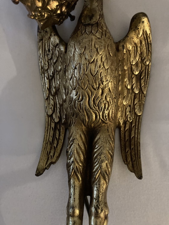 Image 1 of Wandleuchte mit Kranichmotiv aus vergoldeter Bronze – Cheuret- und Glasschirm, signiert Scheider