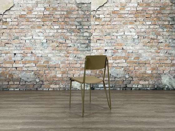 HAY Petit Standard Set di 4 - Olive | Daniel Rybakken, Sedie da pranzo, Metallo, Legno, Verde (foto 5 di 8)