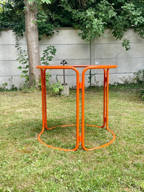 Image 1 of Gae Aulenti - oranje gelakte tuintafel