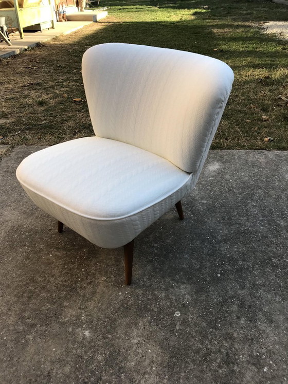 Set of Hungarian White Club Chairs, 1950s – Armchairs (photo 3 of 6)
