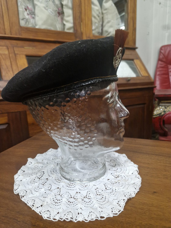 Image 1 of Glass head with beret