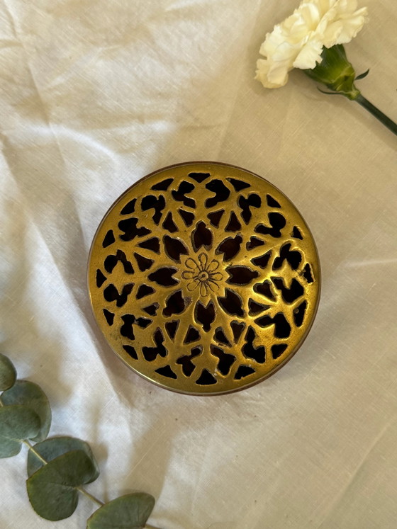 Wood and brass box – Decorative Objects, Vintage (photo 2 of 5)