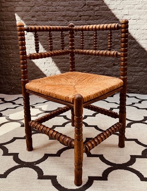 Vintage Brutalist Bobbin Oak Corner Chair With Braided Piping Matt