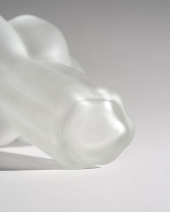 Image 1 of Vaso scultoreo Rosenthal Duo Tapio Wirkkala in vetro satinato e rara porcellana nera