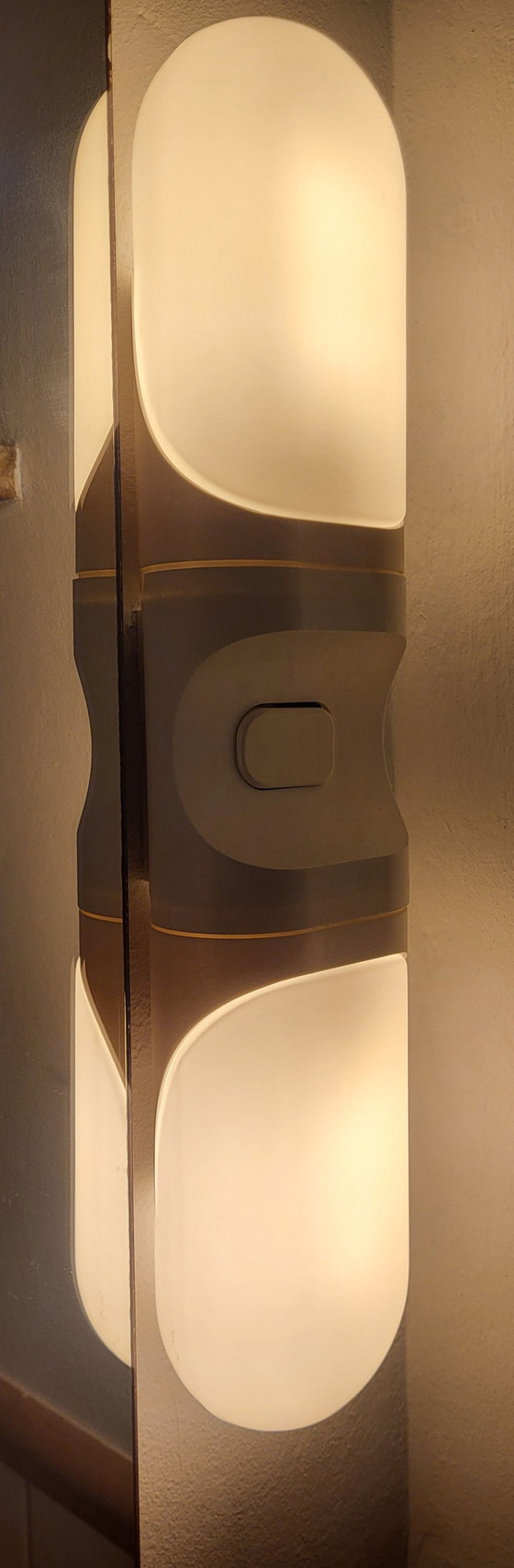 Image 1 of Lampade da parete per letto o bagno HP Midcentury