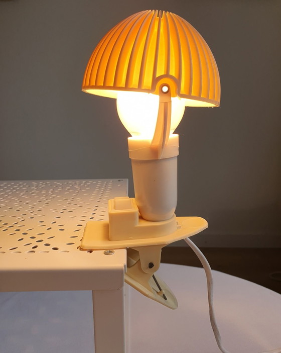 1970s Mushroom Clip Lamp – sarlam, Spot lights, Plastic (photo 3 of 5)